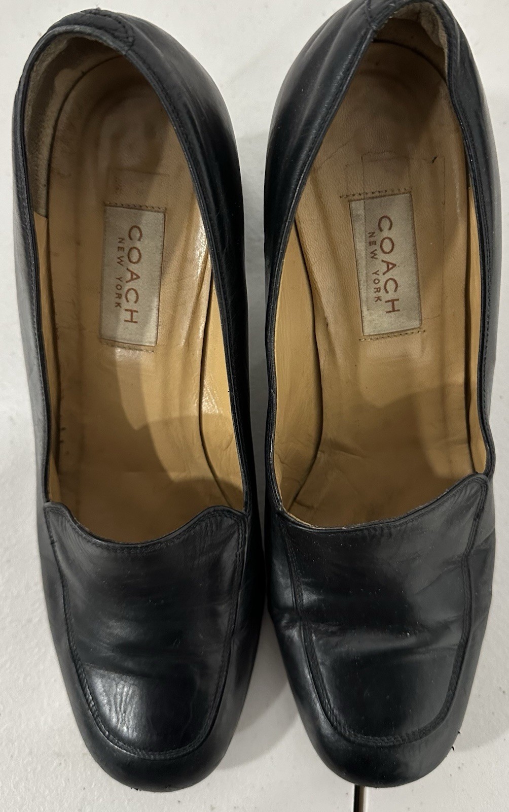 Vintage Coach Black Leather Round Toe Block Heel Pumps Size 9.5
