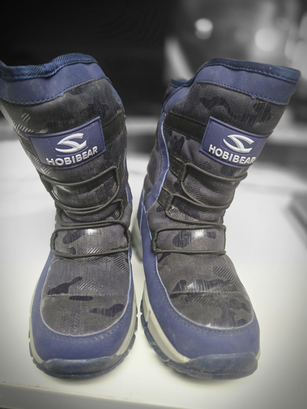 Hobibear Womens Size US 7 Or EU 38. Hinged Ice Clamp On Heal, Winter Snow Boots