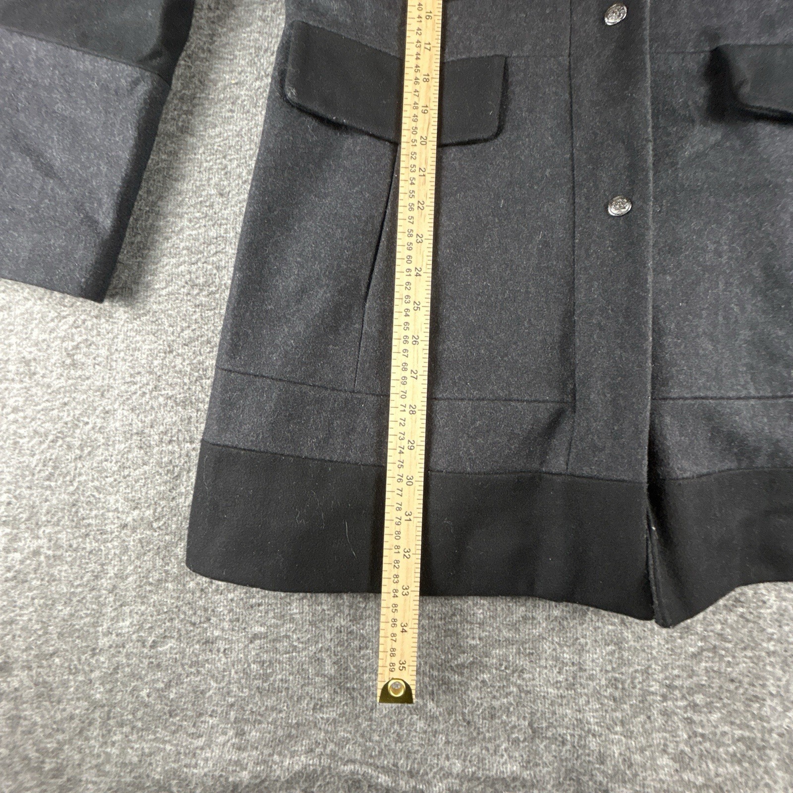Guess Pea Coat Womens Sz XL Wool Blend Colorblock Gray/Black Snap Buttons Zip Up