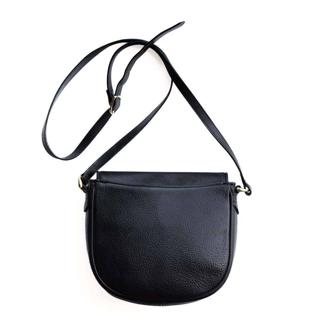 Burberry Vintage Black Leather Shoulder Bag Gold Hardware Women 20cm 19.5cm