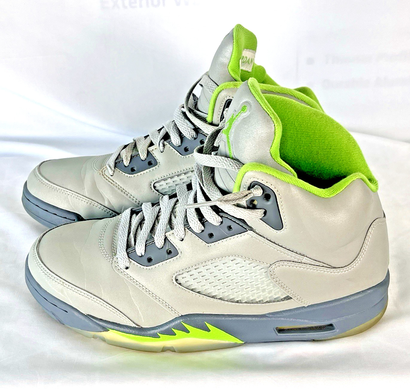 Jordan 5 Retro Green Bean Grey Leather Sneakers Size 8.5 DM9014-003
