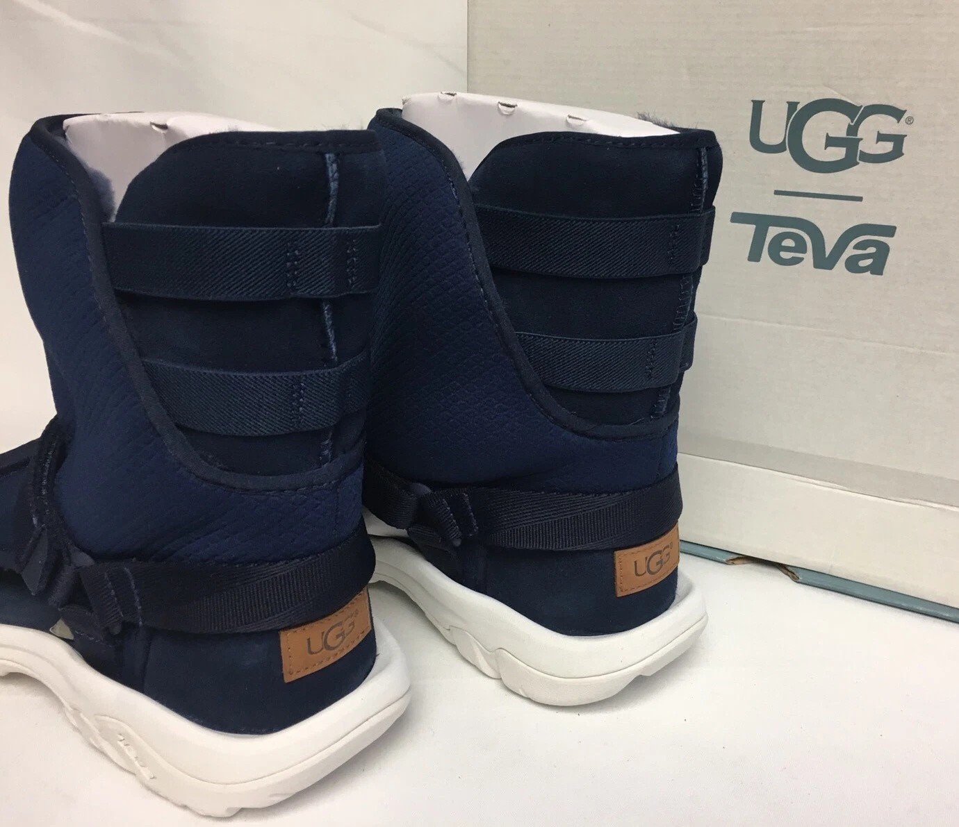 UGG/TEVA COLLAB Black Iris SHEEPSKIN SPORTY HYBRID BOOT SANDAL 1018220U SZ M4/W6