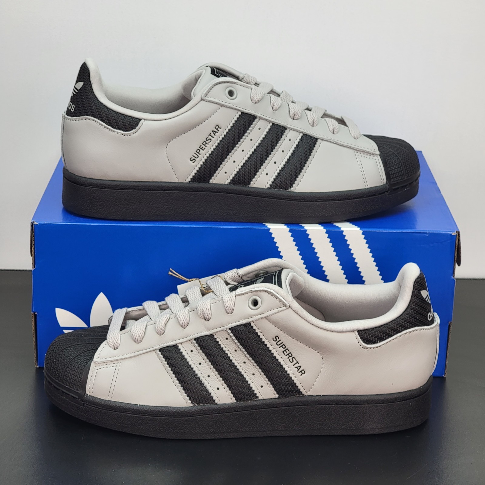 Adidas Superstar Men’s Size 10 Athletic Shoes Gray Casual Footwear Sneakers