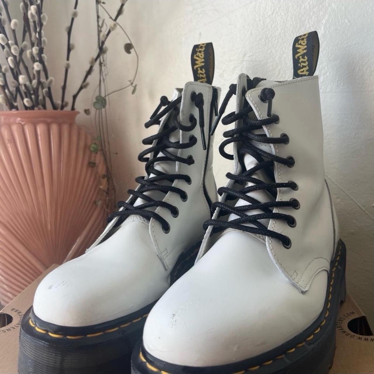 Dr. Martens Jadon White Leather Platform Ankle Lace-Up Boots US 7 EU 39