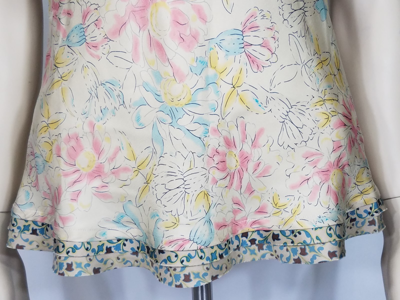 Sundance ivory pink blue floral silk v-neck sleeveless blouse shirt ladies 4