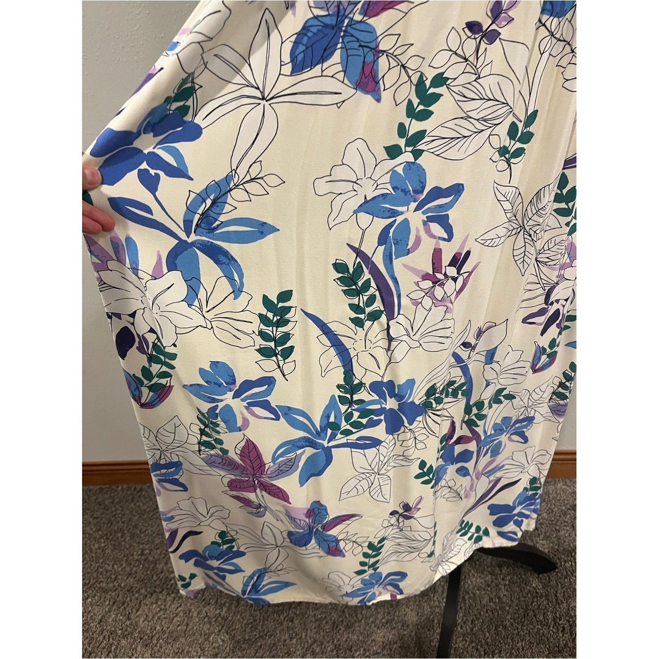 Isabel Floral Maxi Dress with tie back size extra large