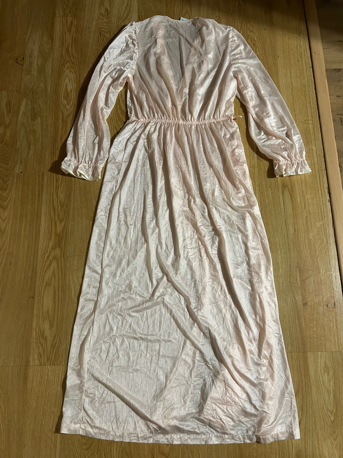Vintage 1980s Val Mode Pink Embroidered Robe size Medium