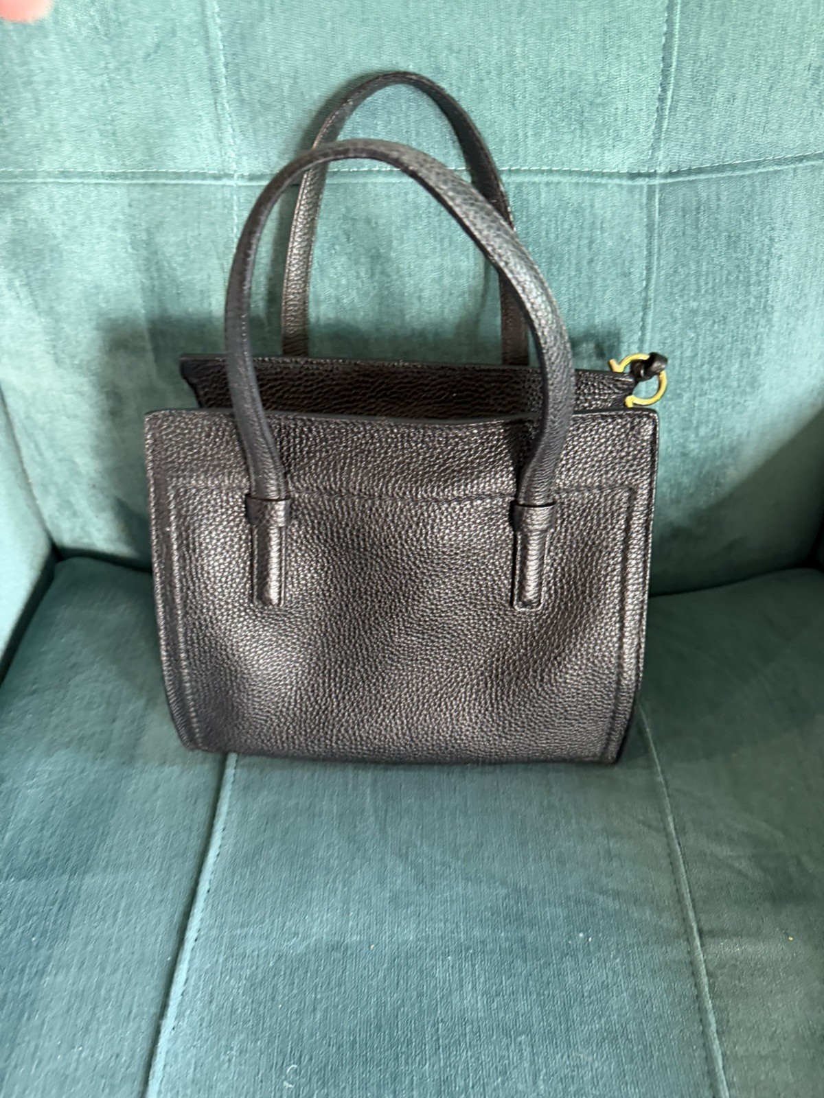 SALVATORE FERRAGAMO Medium Black “AMY” Tote – Excellent!