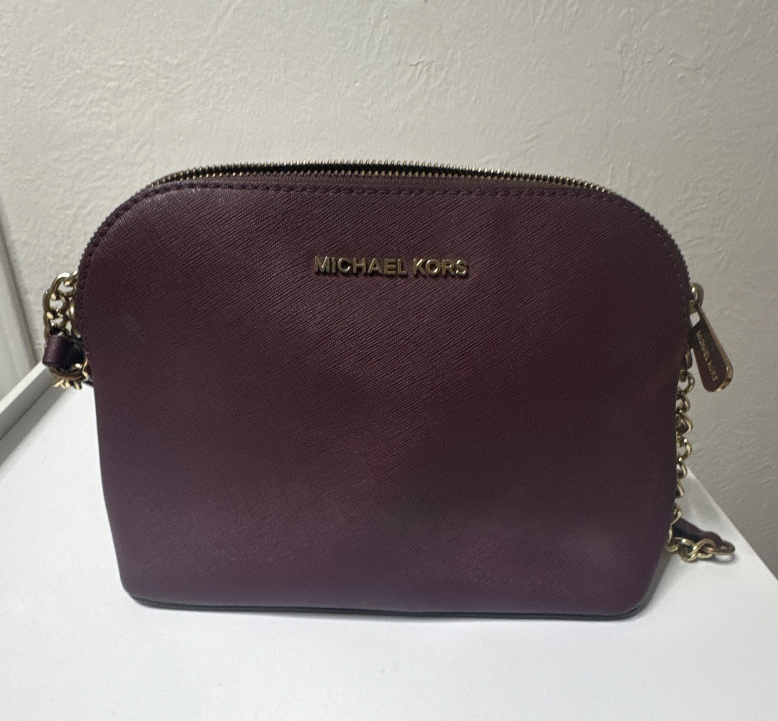 Michael Kors Burgundy Crossbody Bag Zip Closure Gold Hardware Detachable Strap