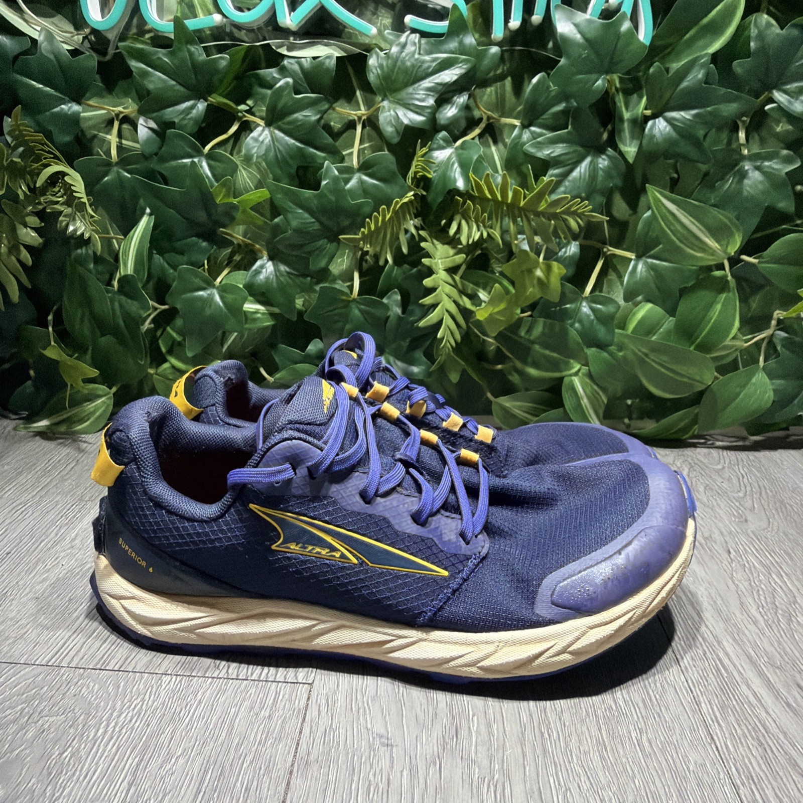 Altra Superior 6, Women’s Size 9, Dark Purple, AL0A82CM252 Trail Shoes