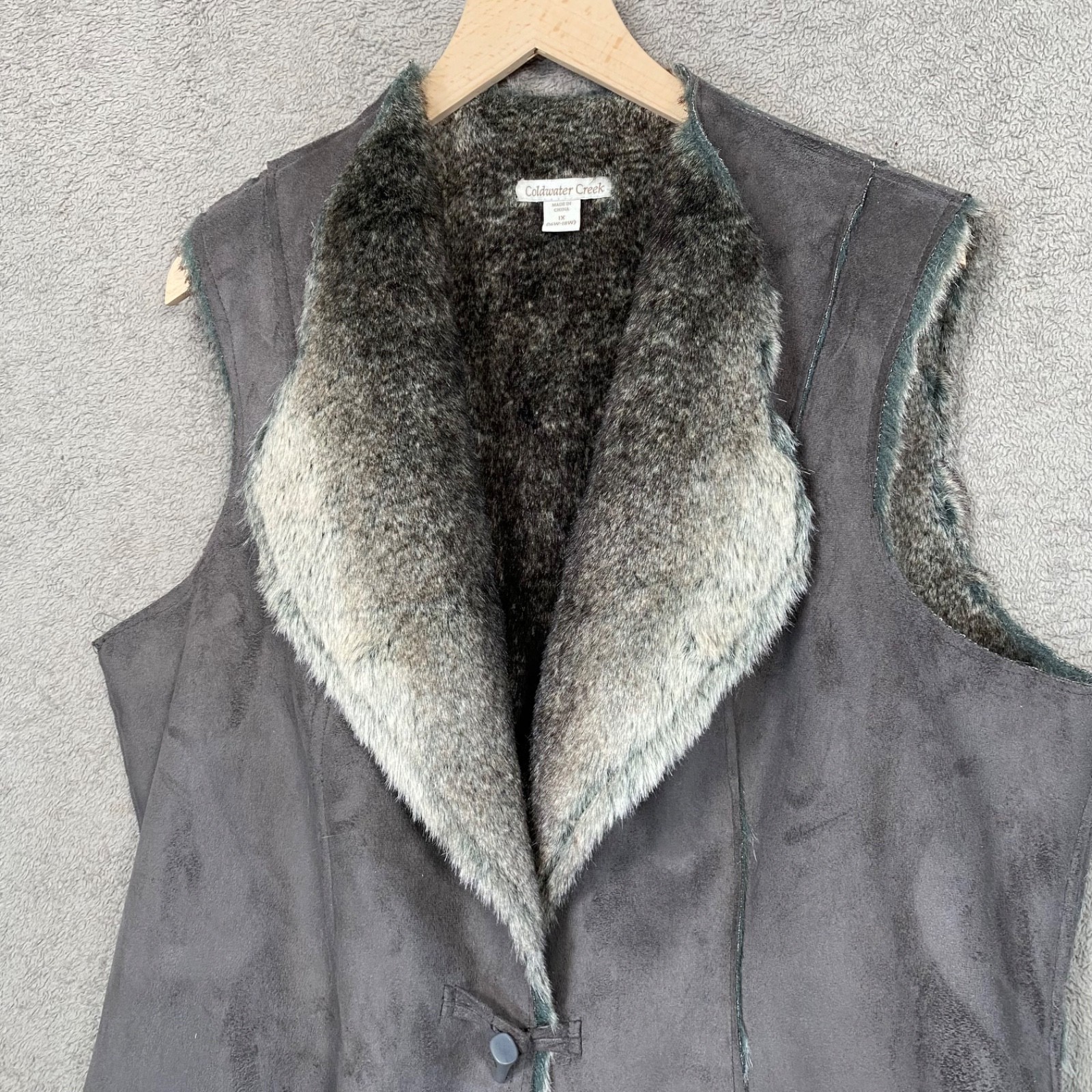 Coldwater Creek Womens Faux Suede Fur Lined Vest Size 1X Outdoors Toggle Button