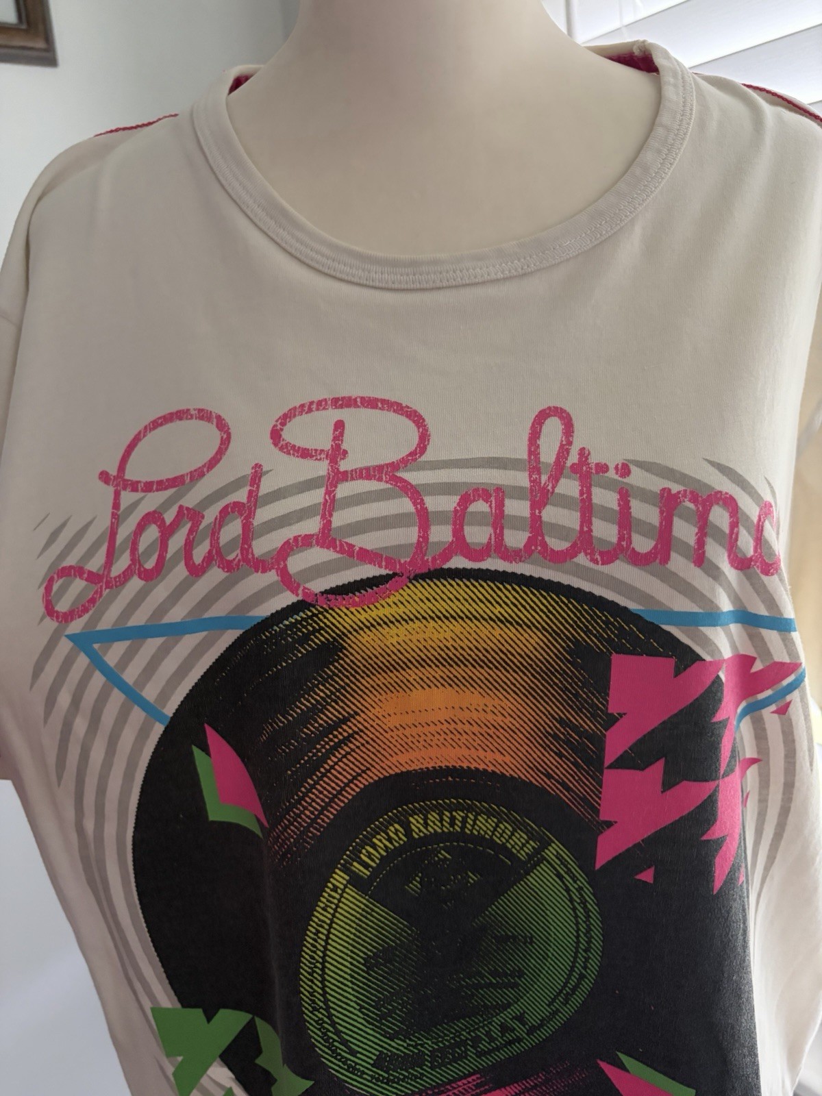Ed Hardy Lord Baltimore Beige Graphic Tshirt Rare L (T1-6)