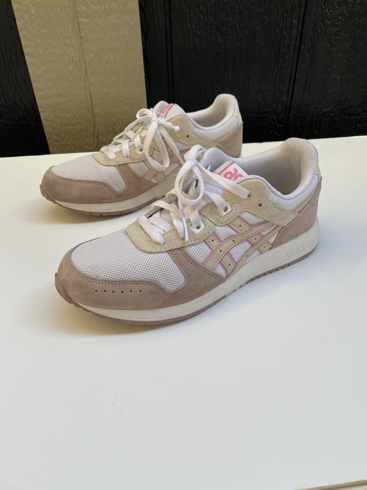 ASICS Lyte Classic Beige Cream Tan Mesh Suede Sporty Sneakers Womens Size 8
