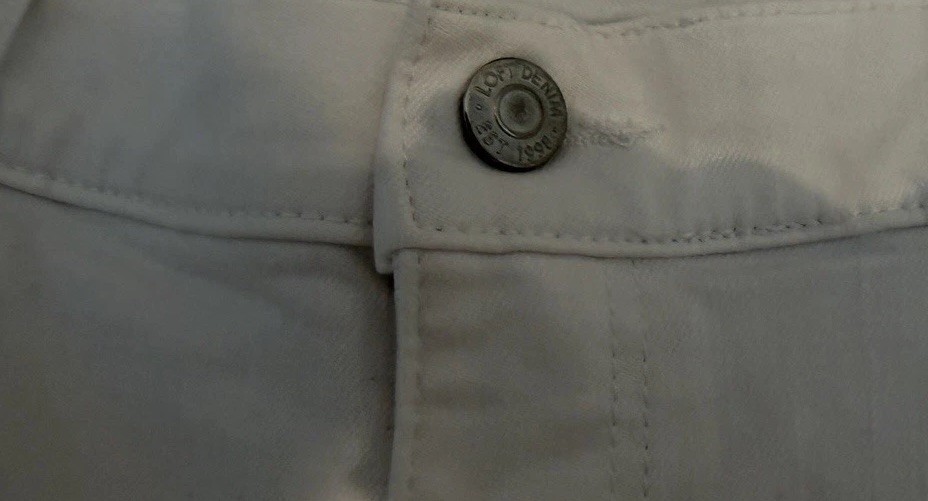 LOFT White Girlfriend Jeans 32 Sz 14 Preppy Classic Capsule Trendy College City