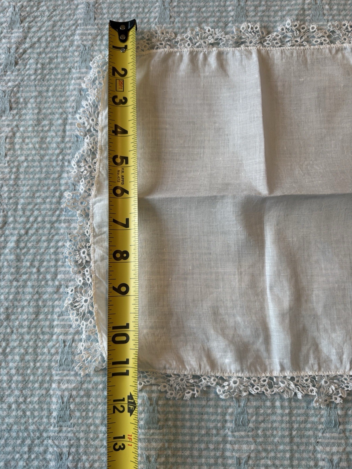 Vintage White Linen 12″ Handkerchief Hand Tatted Lace Scalloped Edge Heirloom