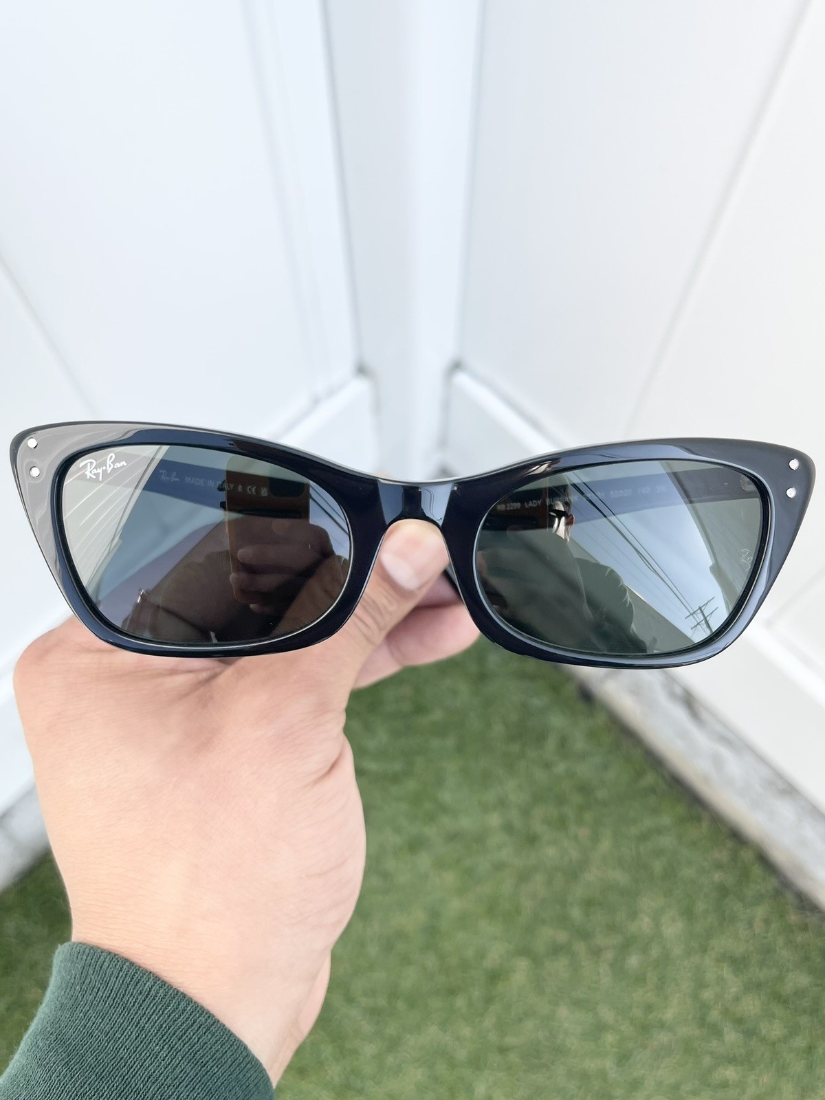NEW Ray-Ban Lady Burbank RB2299 2299 Black Frame G15 Lens Size 52/20