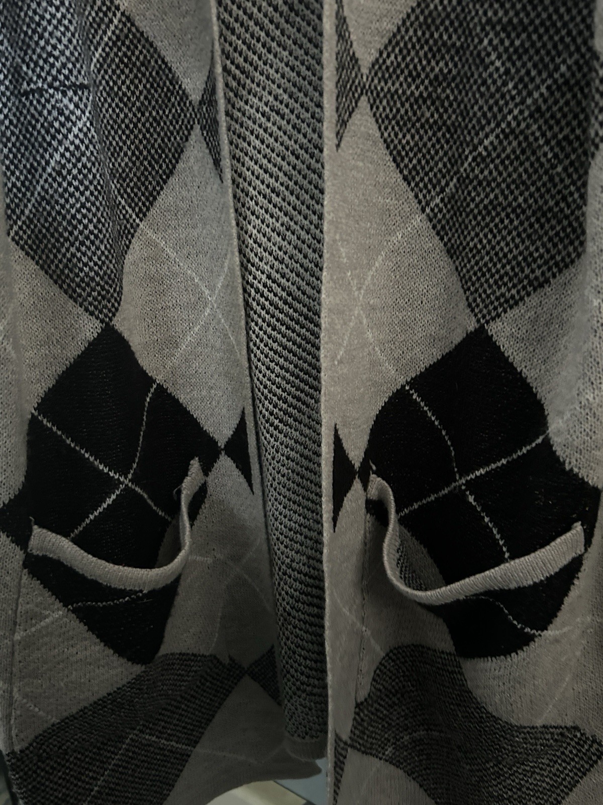 Alison Andrews Plus 2X Gray/Black/White Argyle Open Front Pocket Cardigan