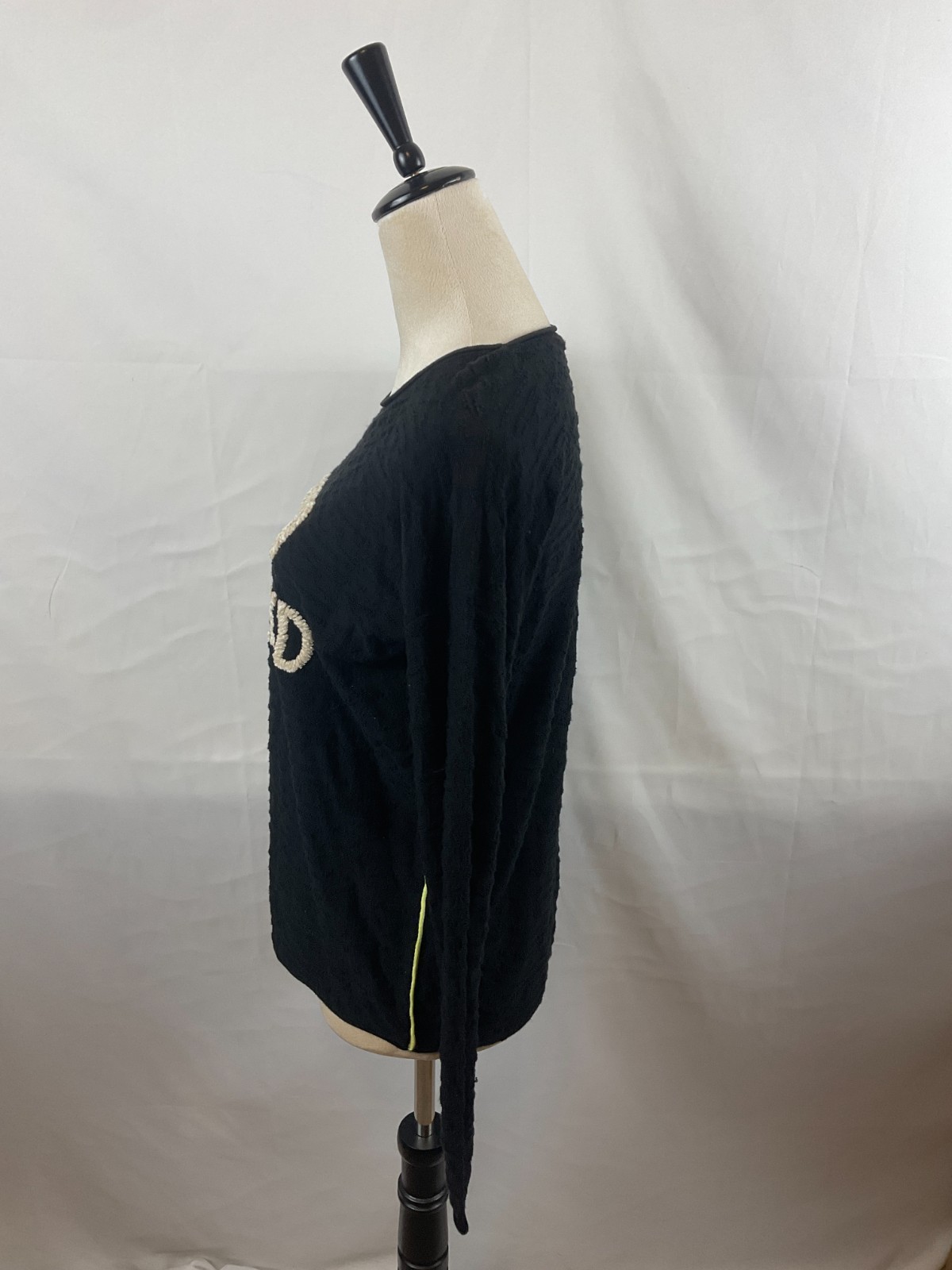 Lisa Todd Thin Textured Sweater Black Hello Weekend Beige Lime Trim Long Sleeve
