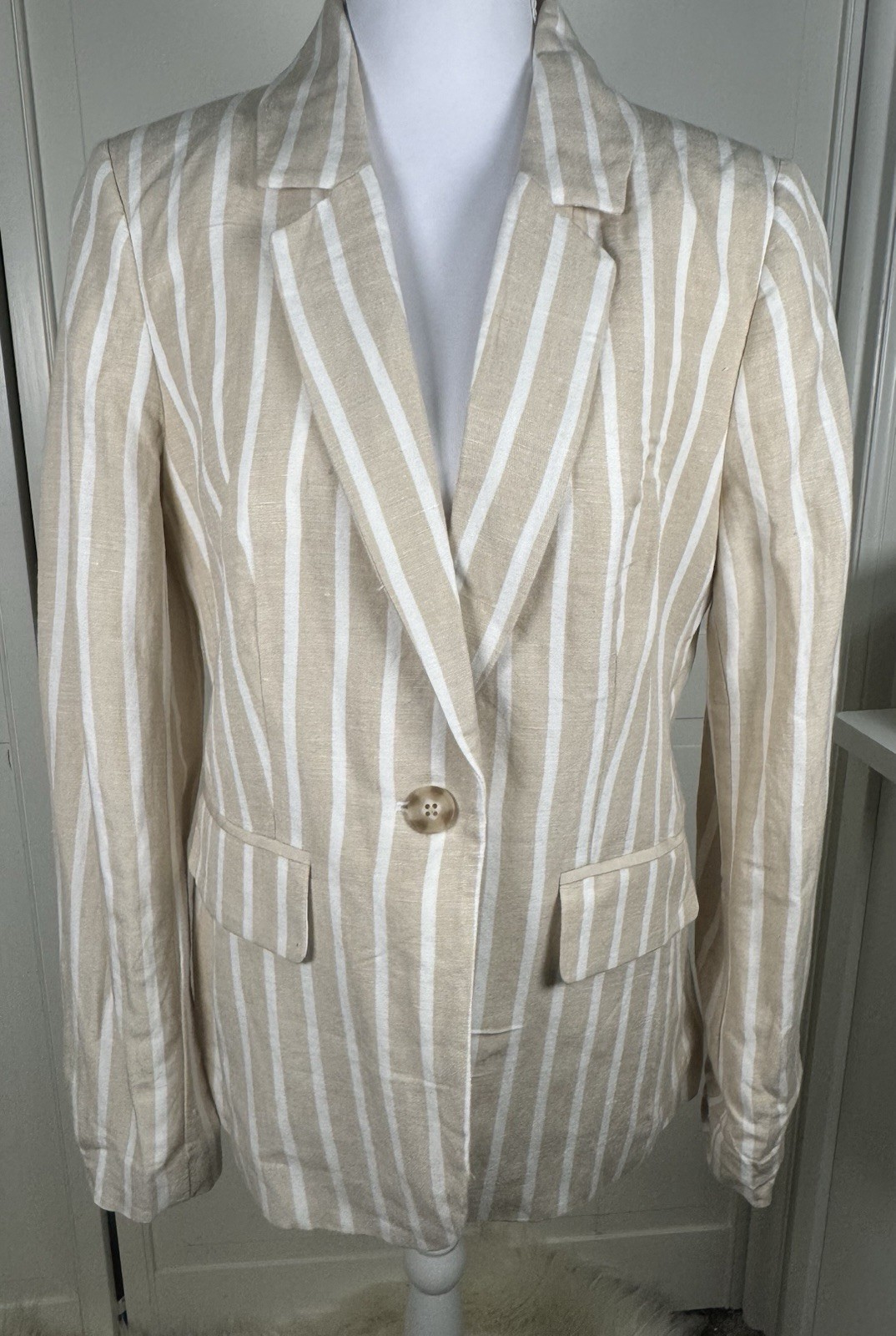 Philosophy Tan White Striped Linen Blend Blazer Jacket NWT Women’s Small