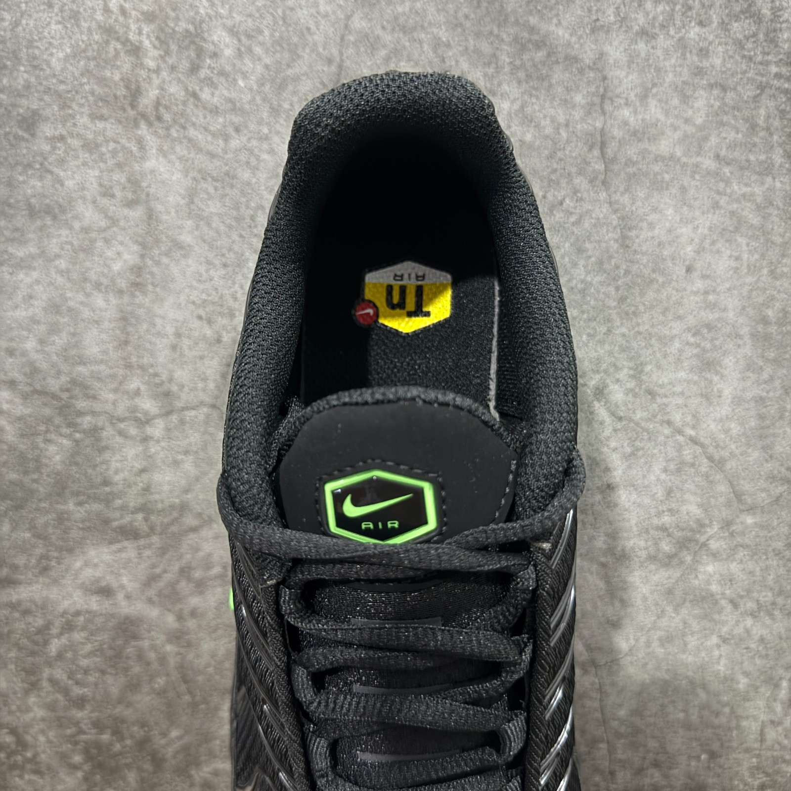 Nike Air Max Plus TN ‘Black Green Strike’ Men Sneakers