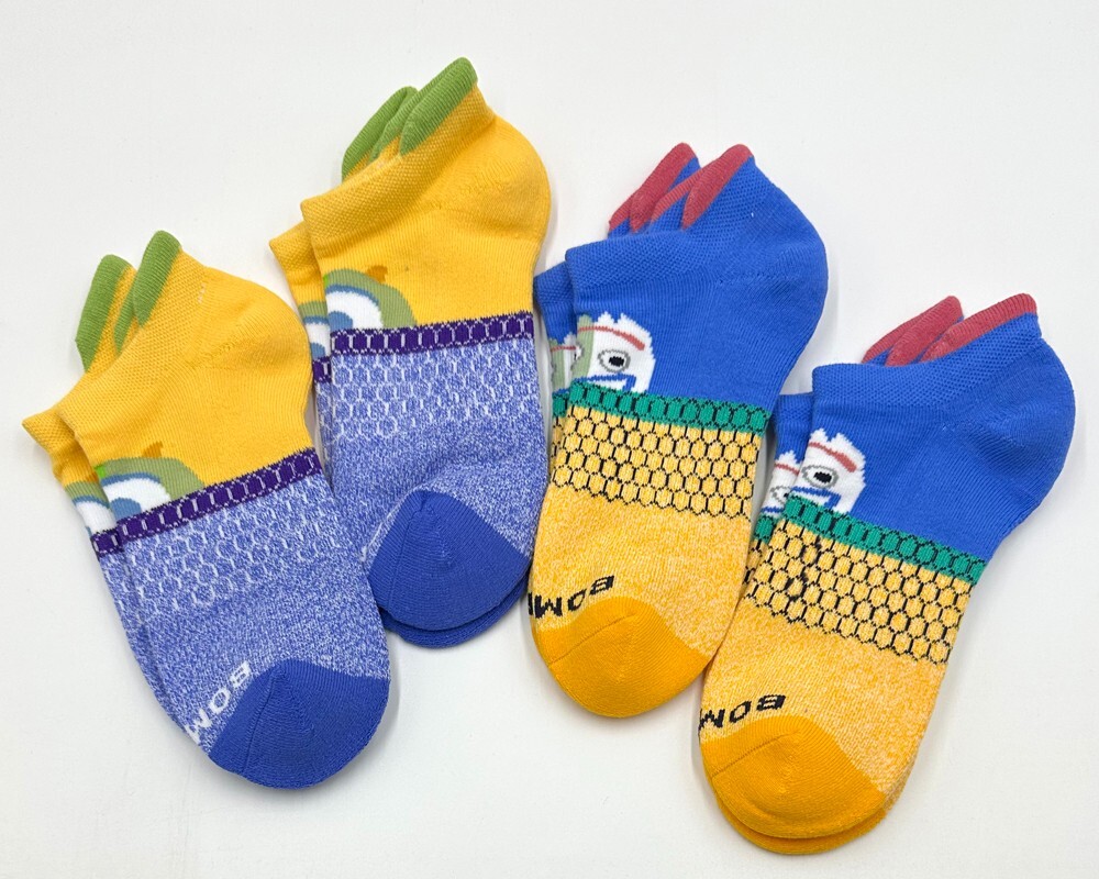 Bombas -Pixar 4 pairs Women’s Ankle Socks Cushion Size Med 2 Colors Mix