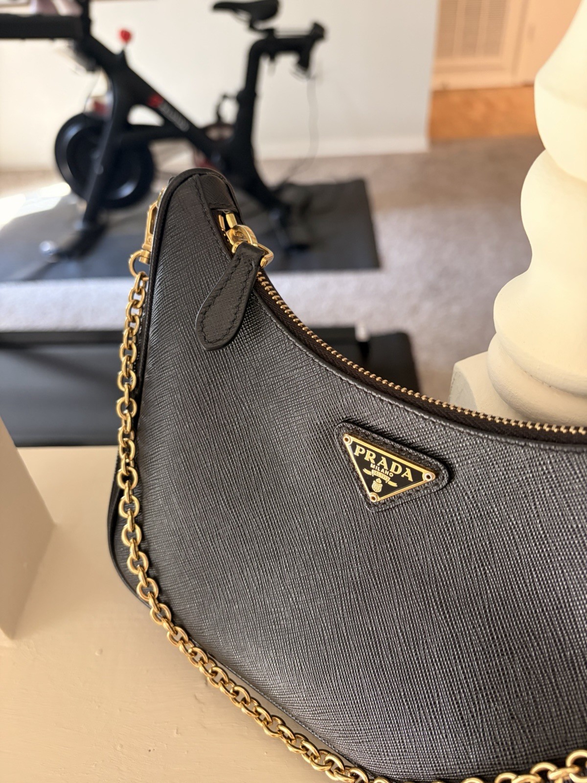 PRADA Re-Edition 2005 Saffiano Leather Designer Bag Gold Chain Adjustable Purse