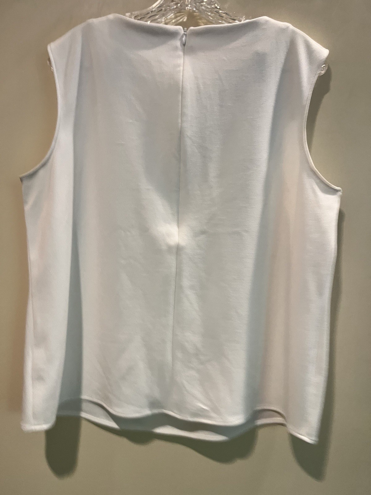 Preston & York Womens Crepe Cream Pearl Detail Sleeveless Blouse XL