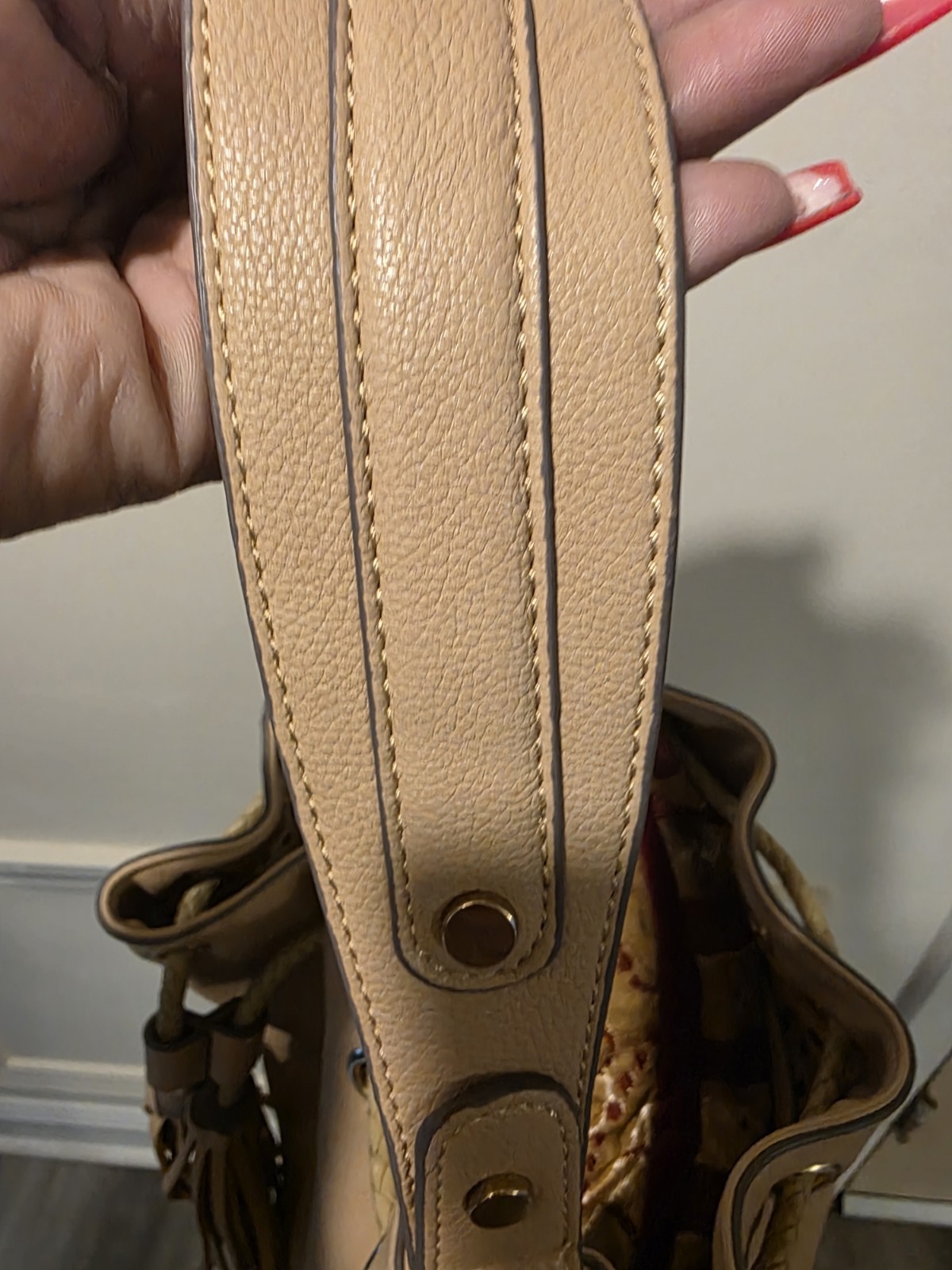 Melie Bianco Beige Bucket Drawstring Shoulder Bag Tassel Braided Gold HW