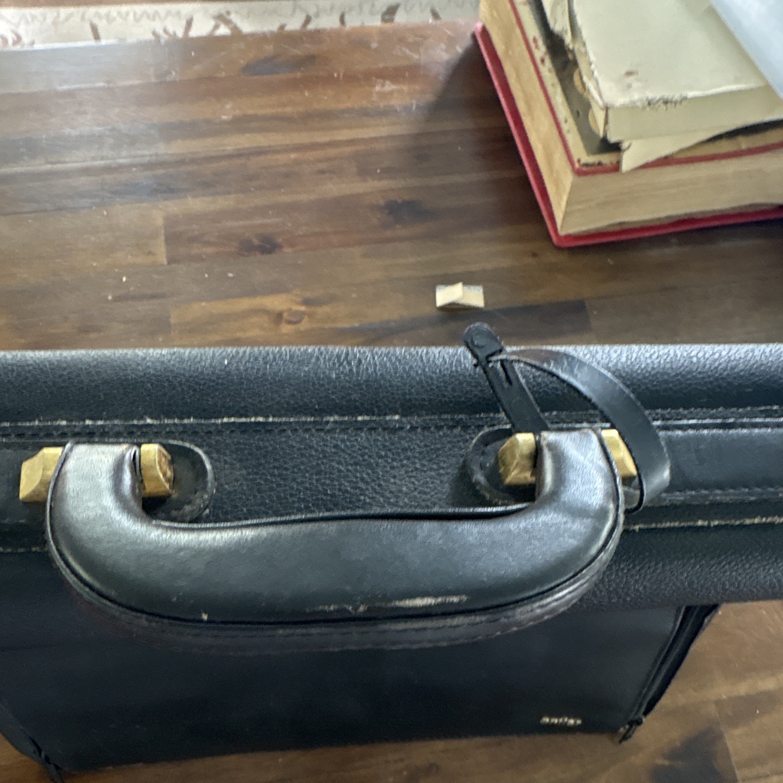 Antler Black Men’s Briefcase/Document Case Top Handle Push Lock Solid