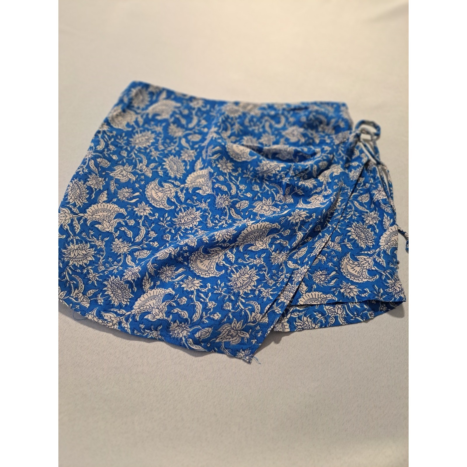 Zara Blue White Floral Print Wrap Skort Side Tie Mini Shorts Womens Medium