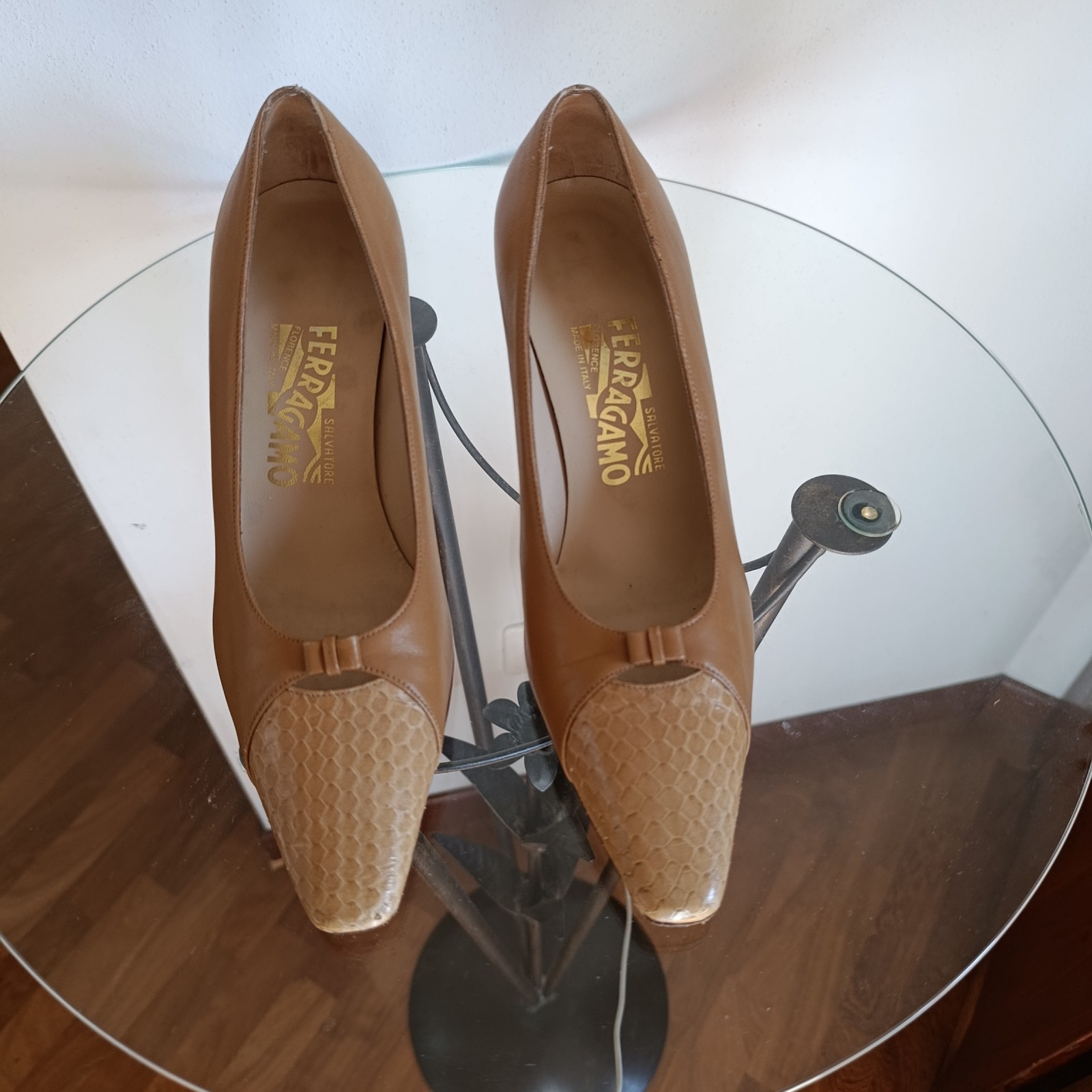 Salvatore Ferragamo neckline size 38