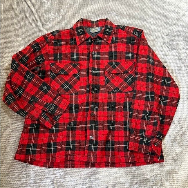 Pendleton Board Shirt Mens M Red Black Plaid 100% Virgin Wool Flannel Vintage
