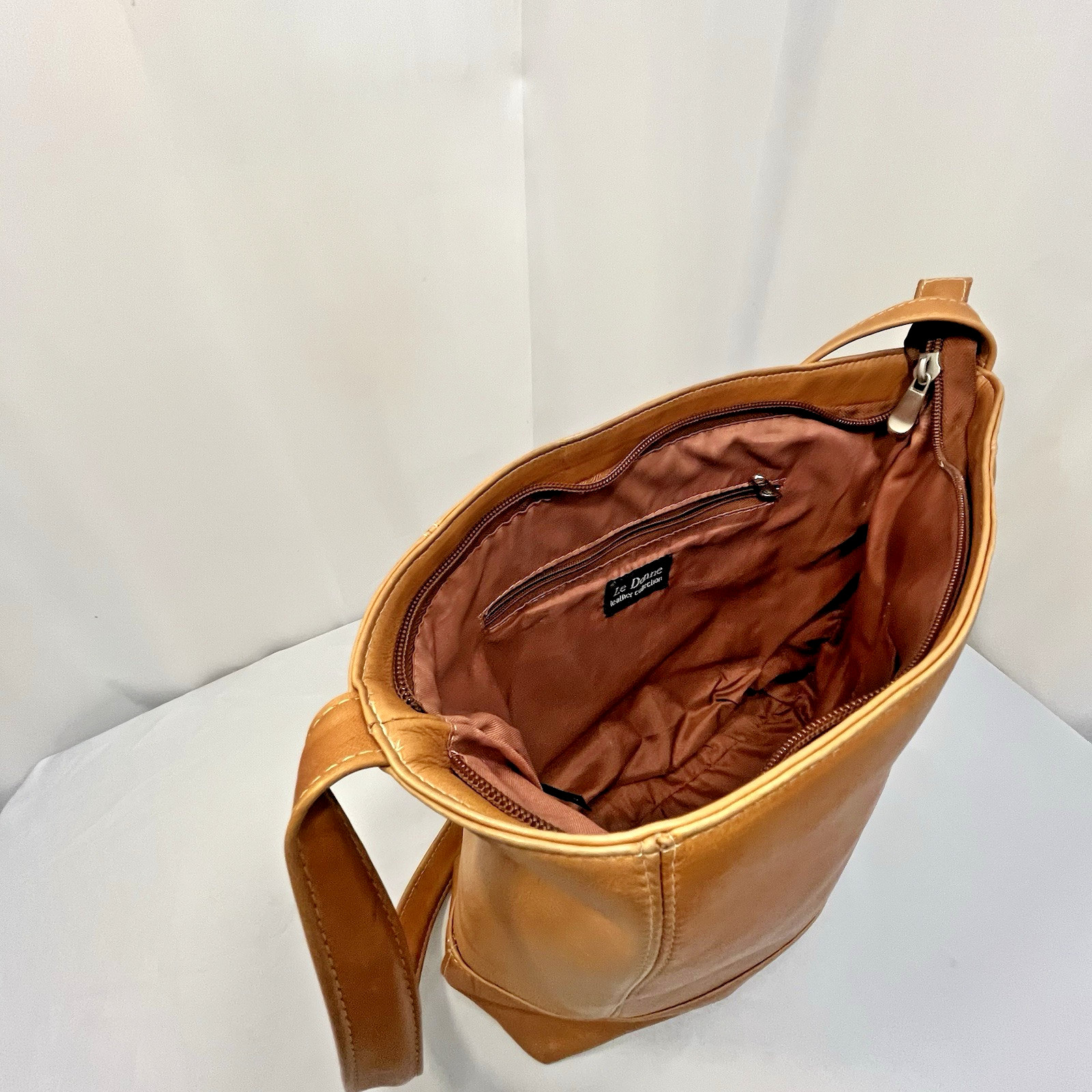Le Donne Leather Collection Purse Shoulder Bag Soft Brown Bag Zip Top