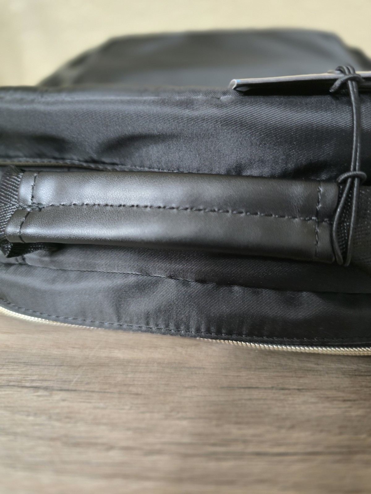 Kenneth Cole Reaction “Becca” size M Dual Compartment Backpack Black