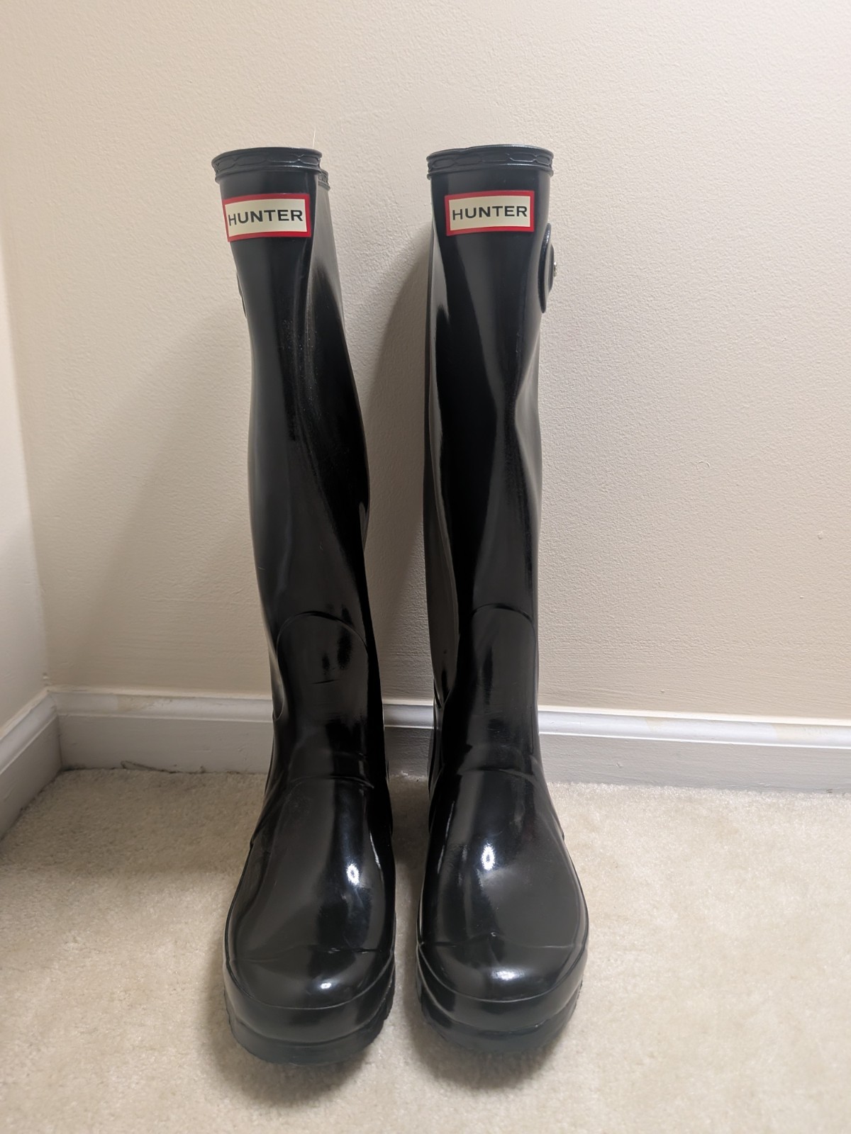 Hunter Women’s Original Tall Gloss Boot US 9 – Black