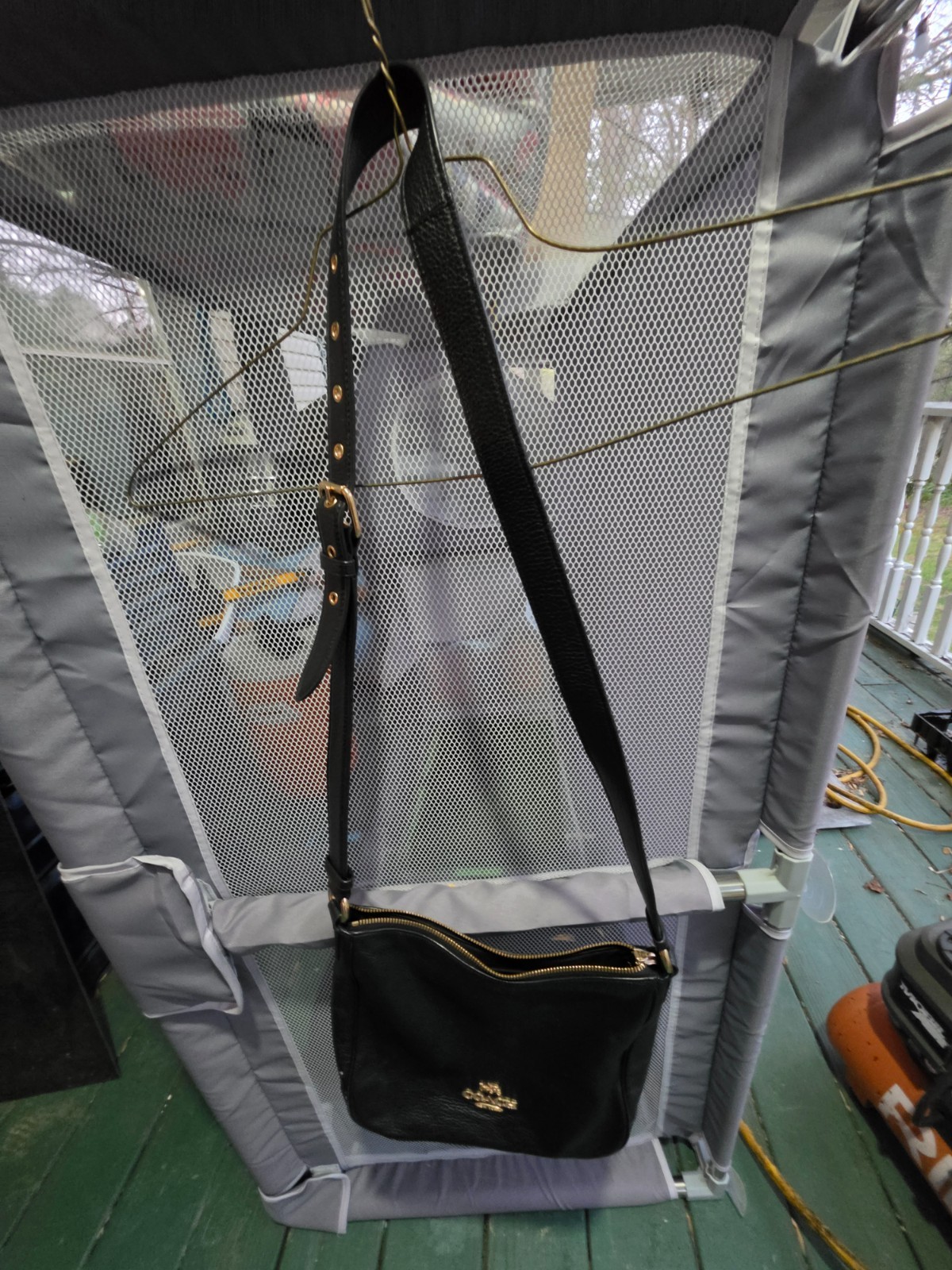 Super Nice Black, Coach Signature C1848