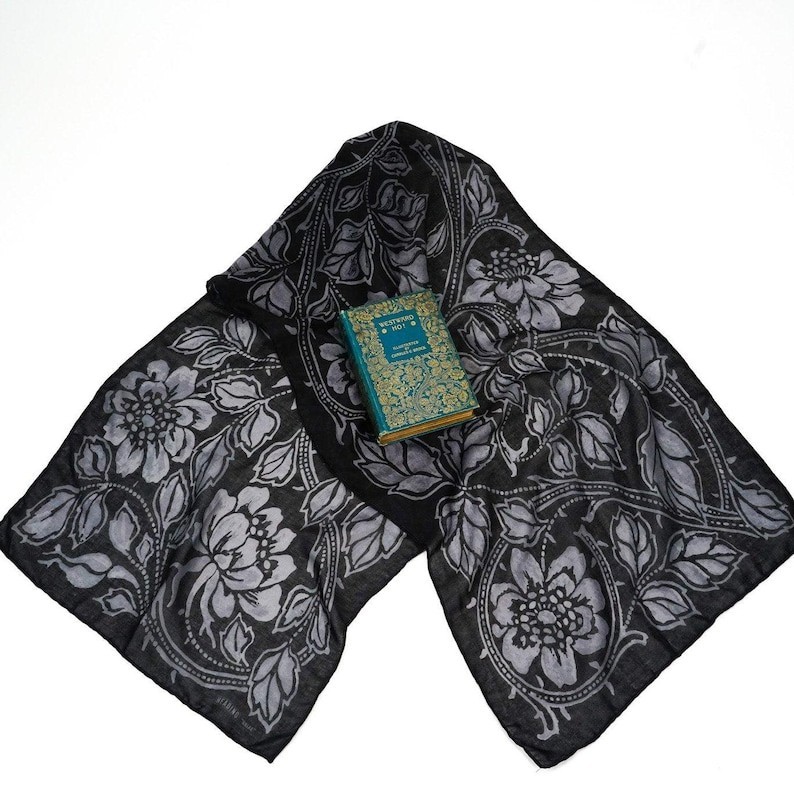 Floral Cotton Blend Scarf – Black & Grey Gothic Shawl