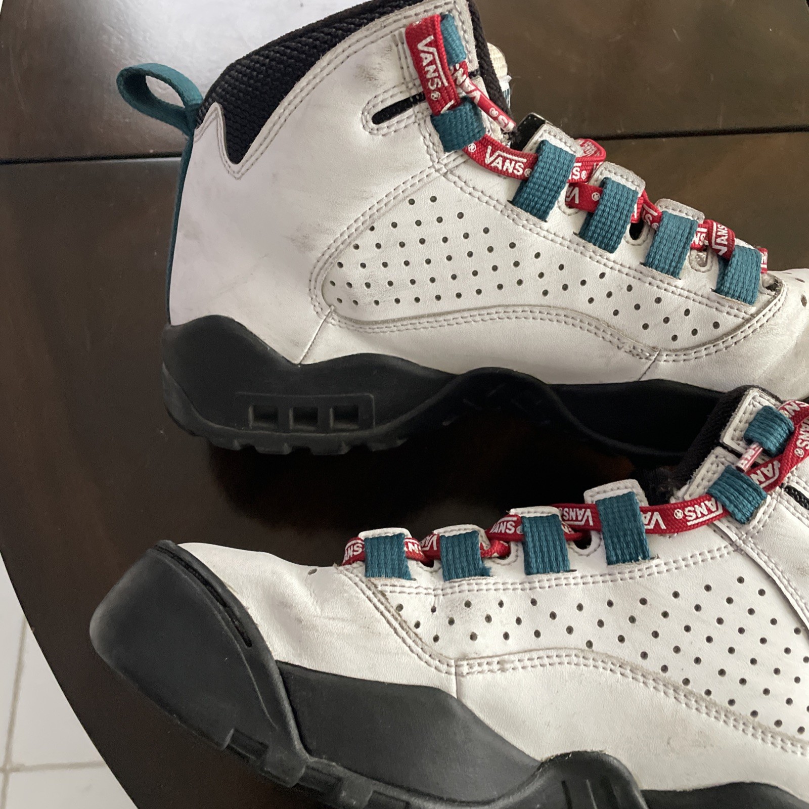 Nike Air Size 8 Men Mis Top Hiking Trail Boots White Blue AJ9710-100
