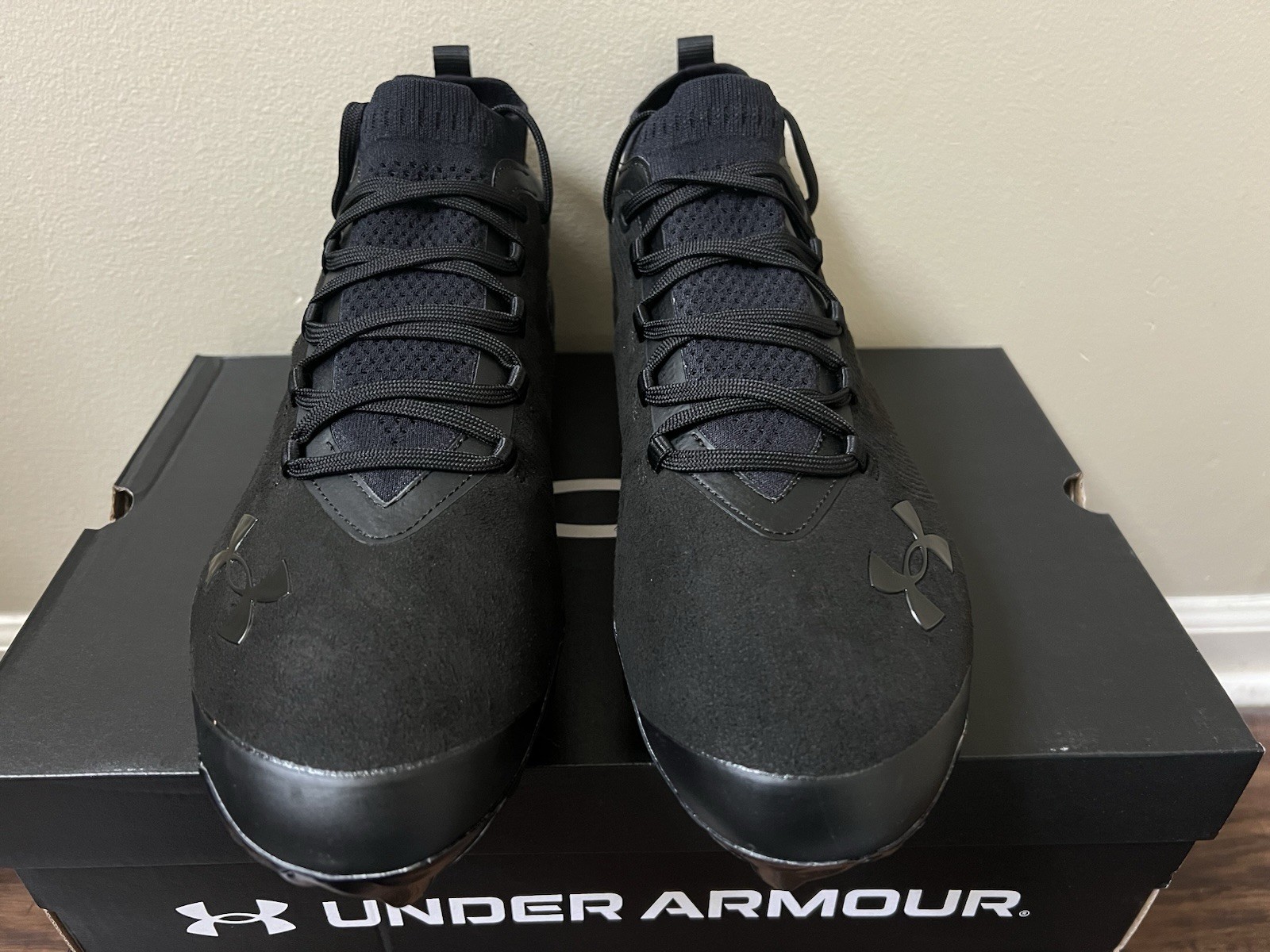 Under Armour Spotlight Pro Suede Football Cleats Black 6000074-001