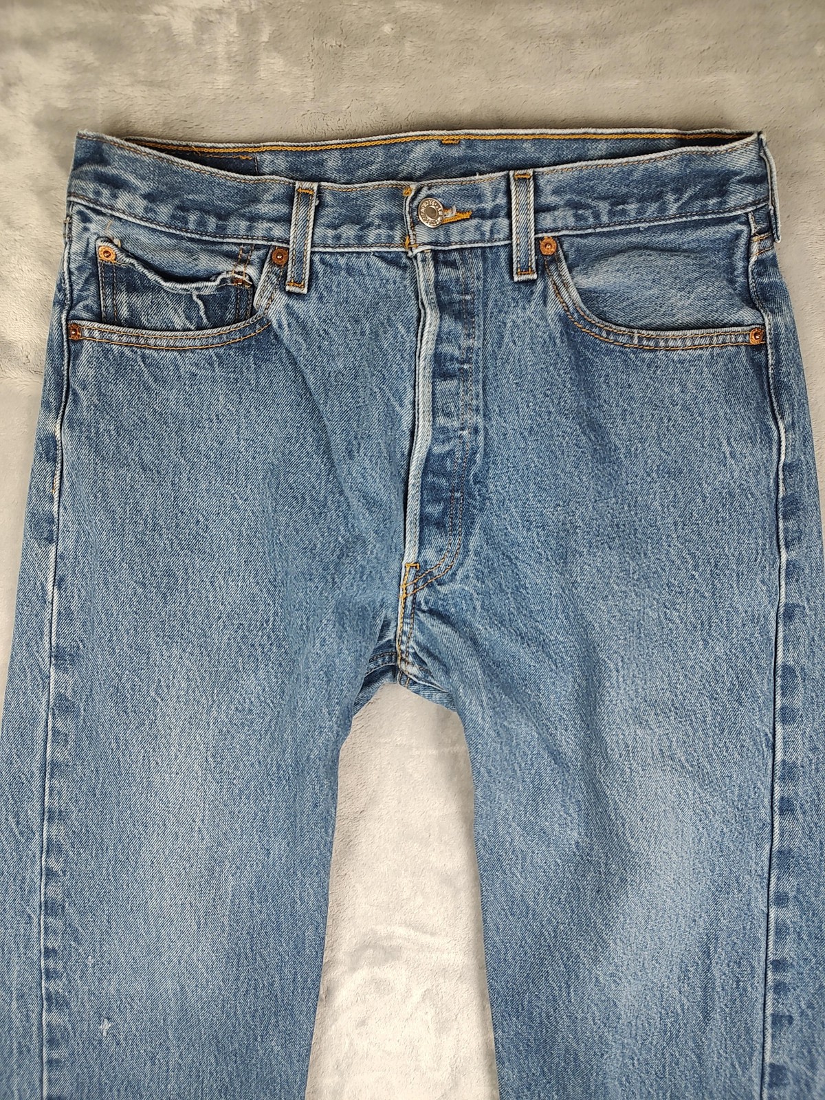 Levis 501 Jeans Mens 34×36 Blue Straight Leg Button Fly Denim Medium Wash
