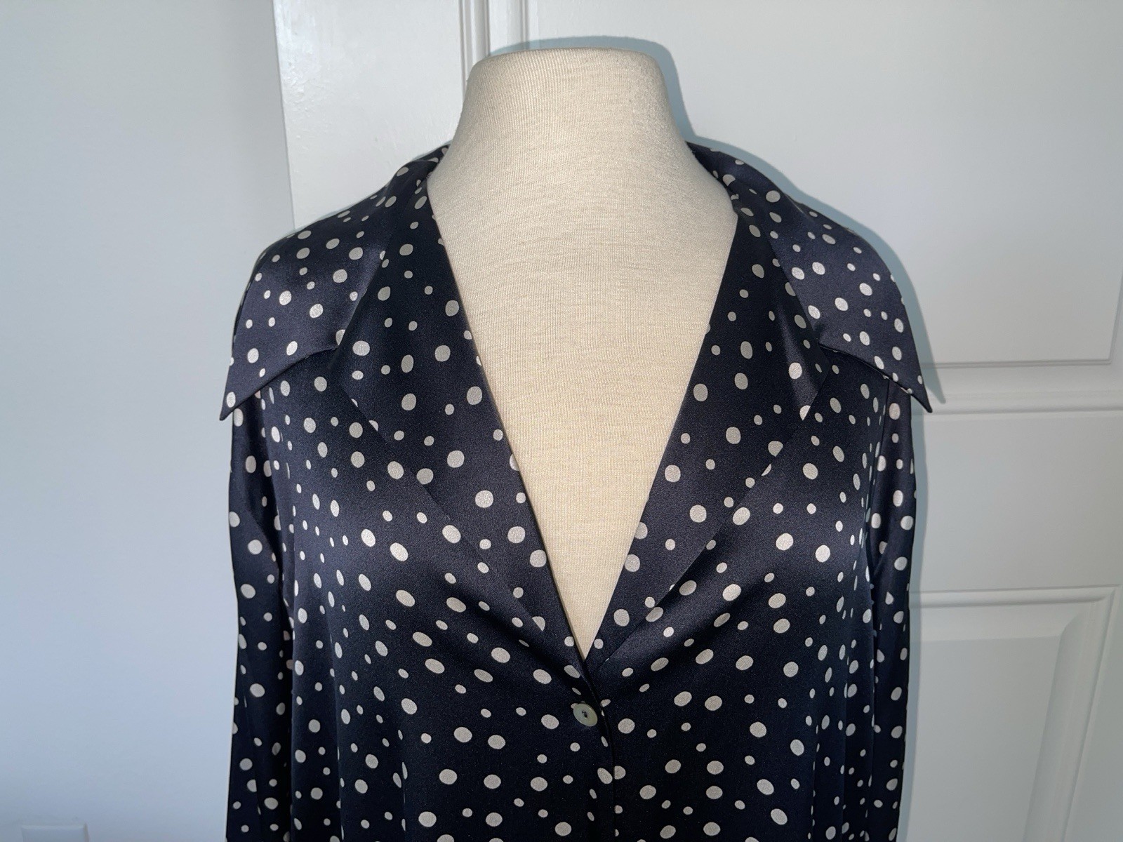 VINCE Camp Collar 100% Silk Deep Marine/Navy Blue Polka Dot Blouse 2X