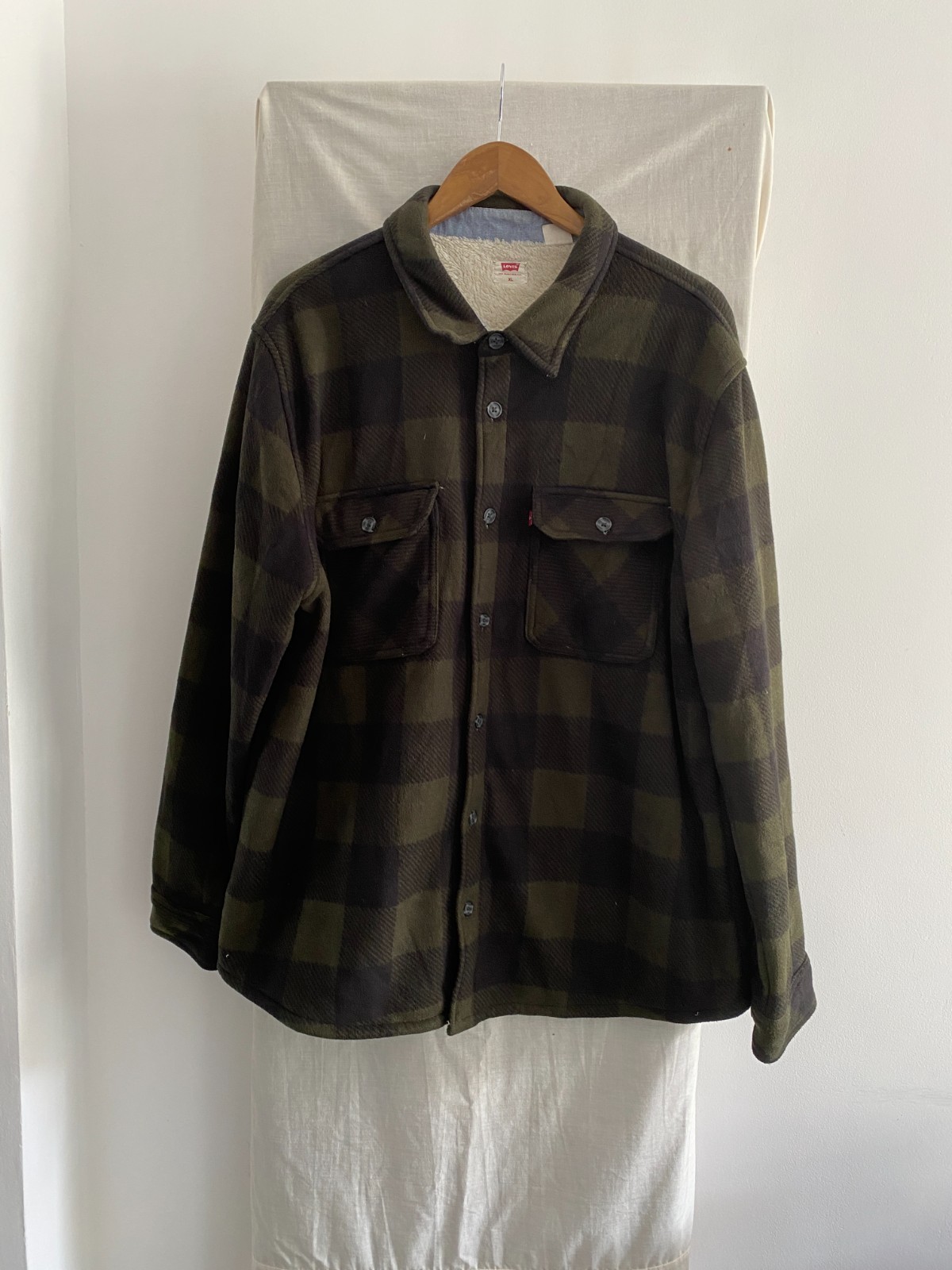 LEVI’S Khaki Checked Fleece Lined Shacket Size XL