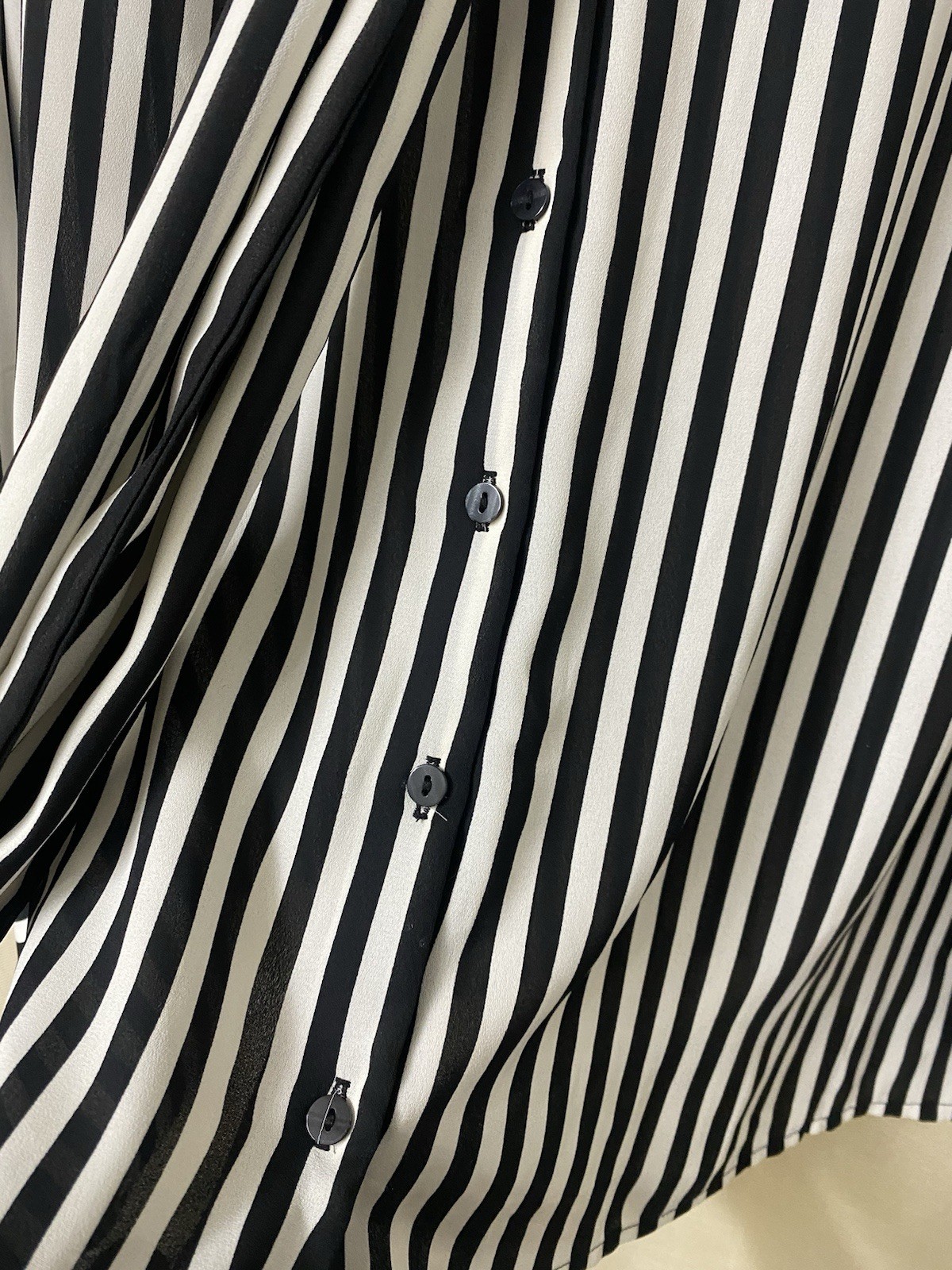 Worthington Black & White Striped Tie-Neck Button Front V-Neck Blouse L