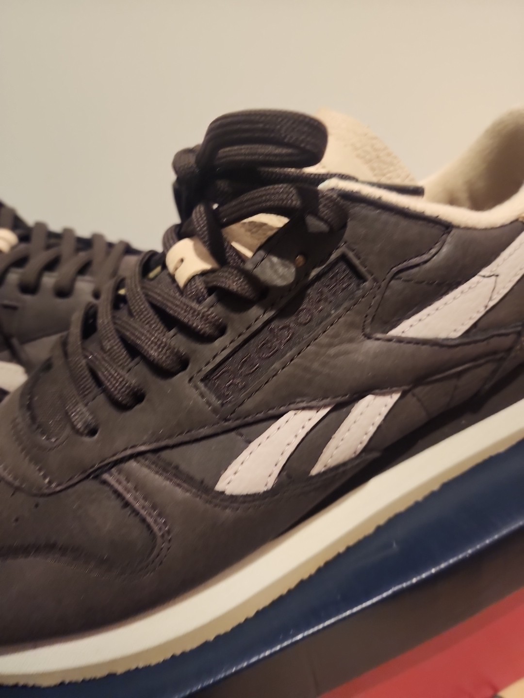 Reebok Classic Leather Premium Dark Brown 10 club c 85 Beige Tan Cream
