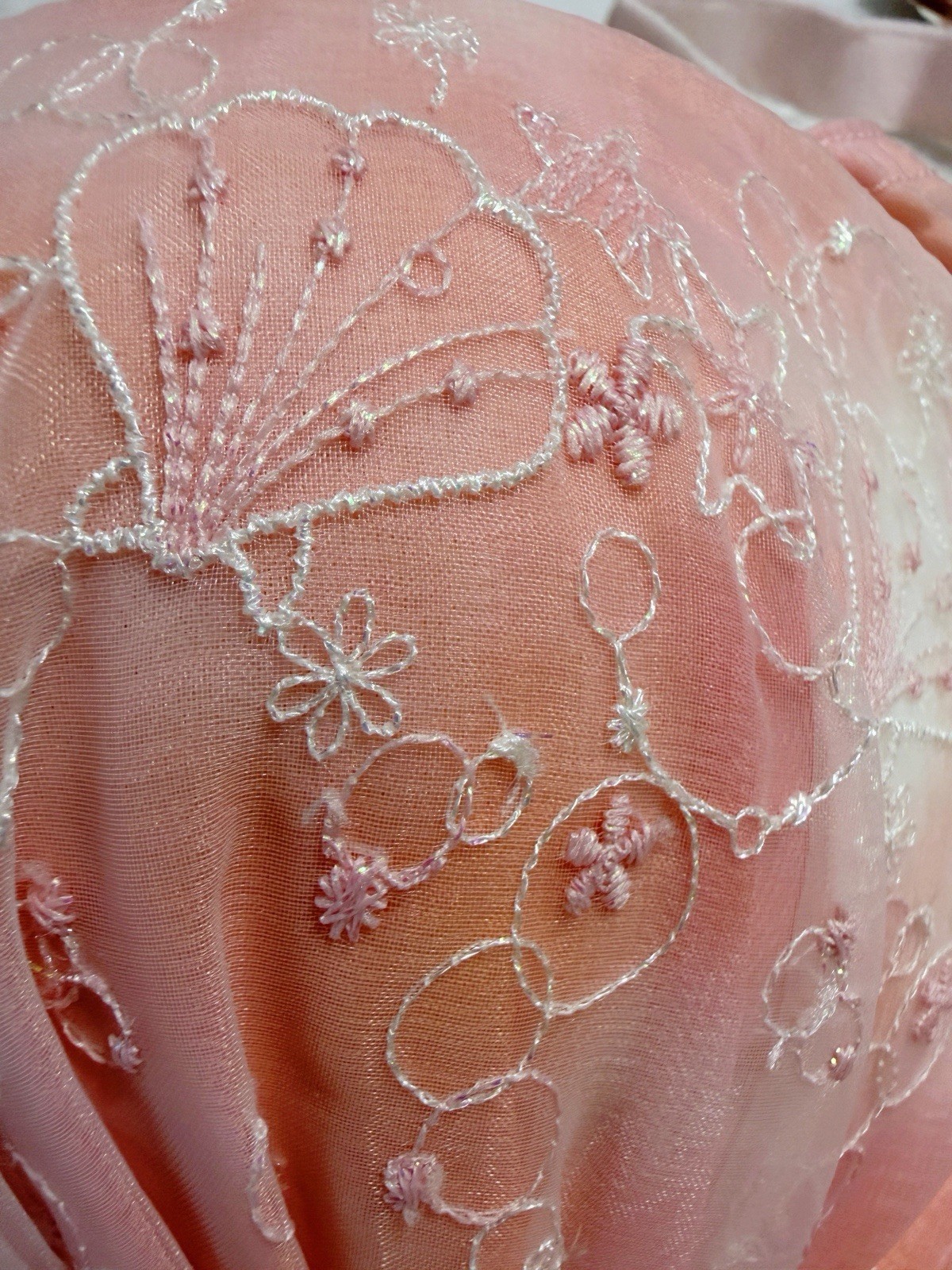 US-34B/JP-C75 Japanese Brand tutu anna Glittery Shells Embroidery PushUp Bra NWT