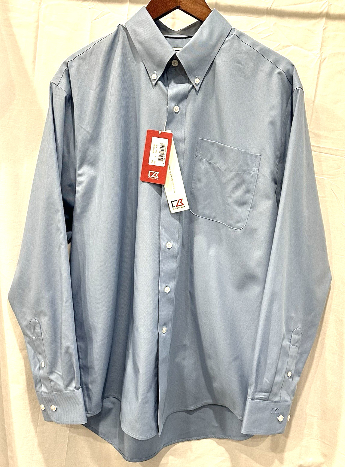 NEW Cutter & Buck Men’s Large Easy Care Blue Button Up Shirt Polyester Blend