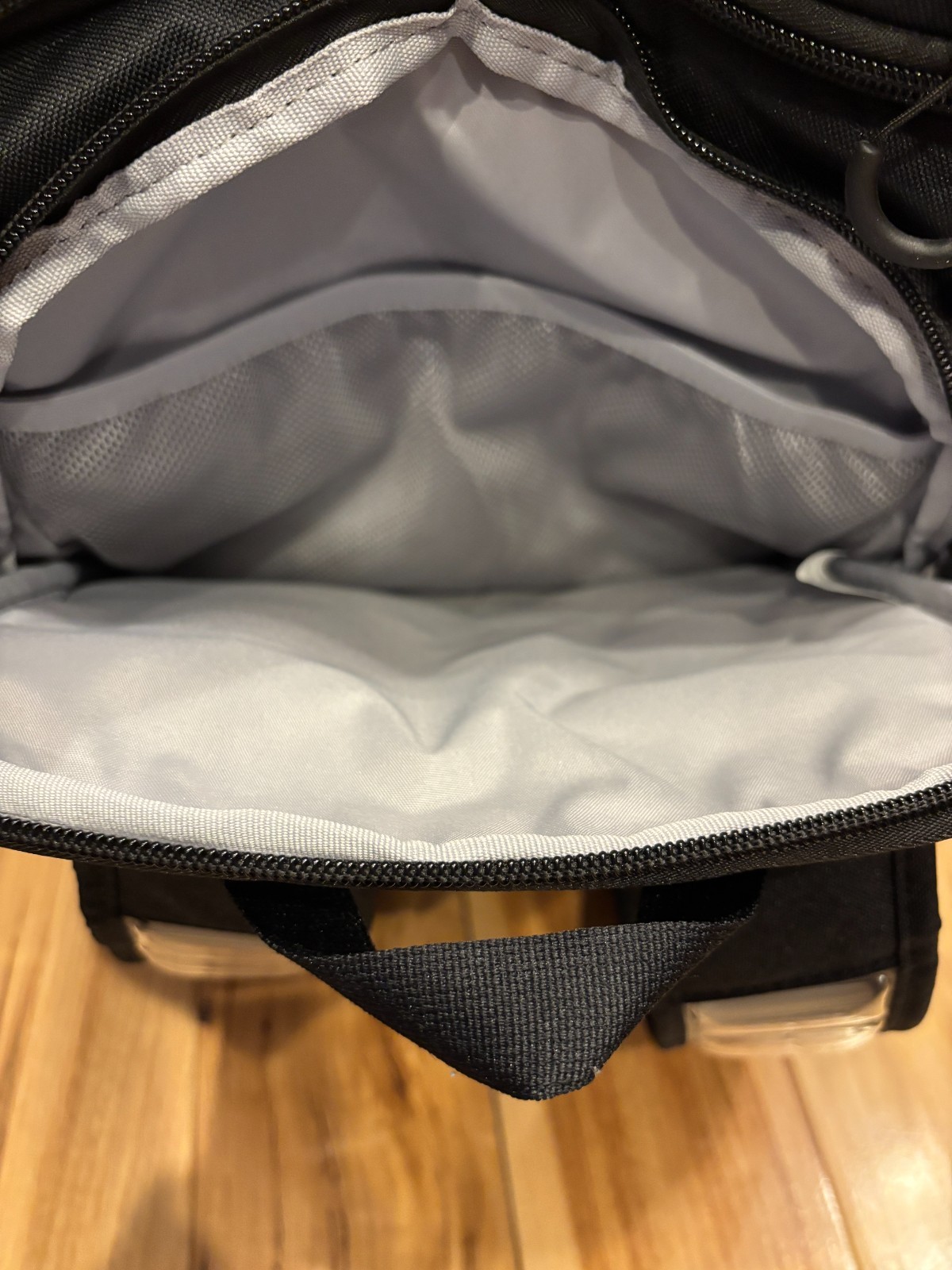 Nike Varsity Elite Backpack (32L) Black Metallic Silver HM9965 010 NWT ($95)
