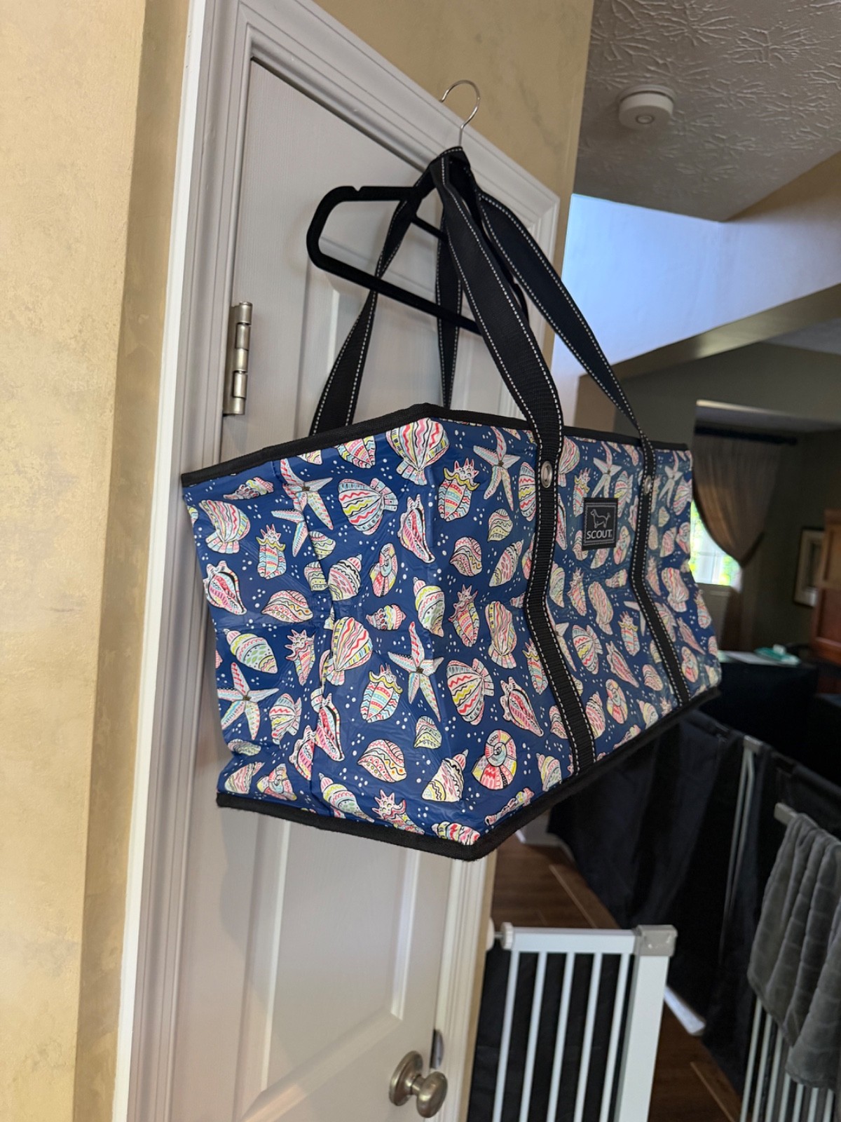 Scout Shellibrity Cabana Boy Extra-Large Tote Bag 21″ W x 12″ T x 10.25″ D NWOT
