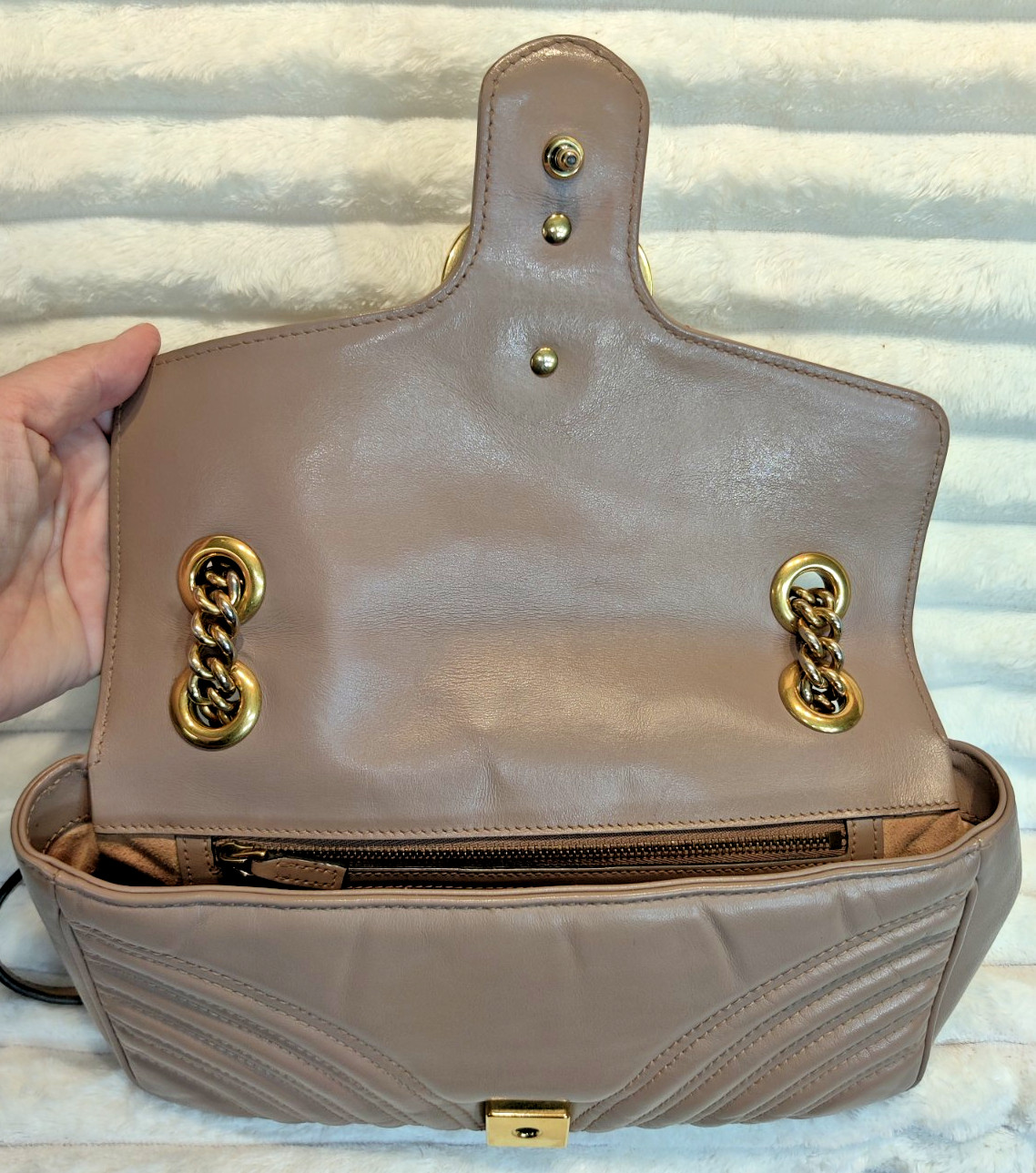 Gucci GG Marmont Shoulder Bag Medium Dusty Pink Leather