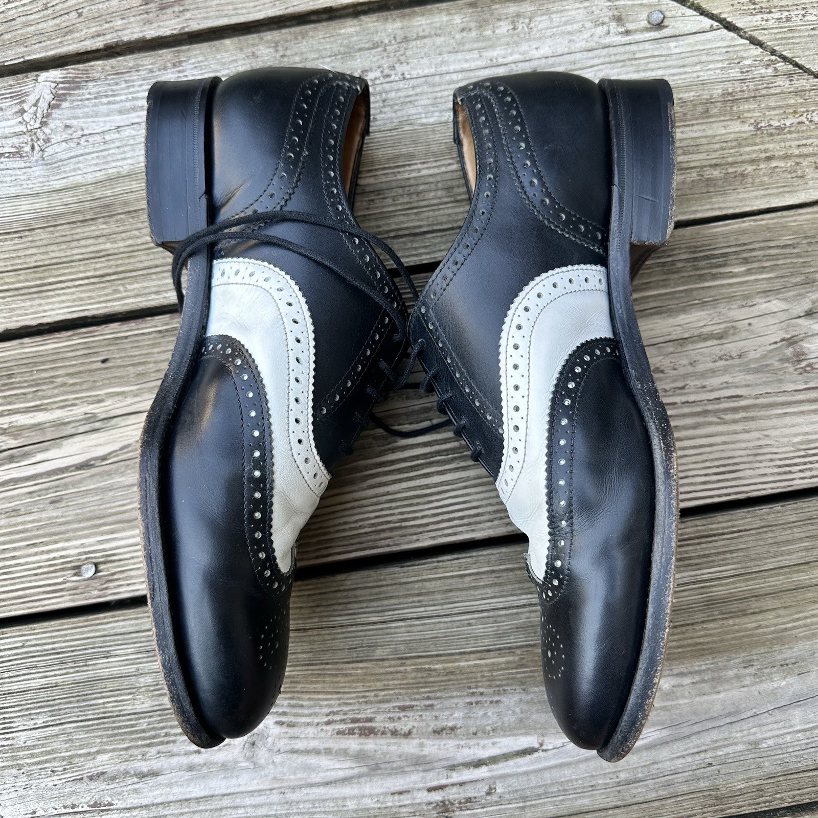 Sanders England Spectator two-tone oxford wingtip shoes size 8.5